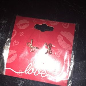 NWT Love Gold Pierced Bow Earrings